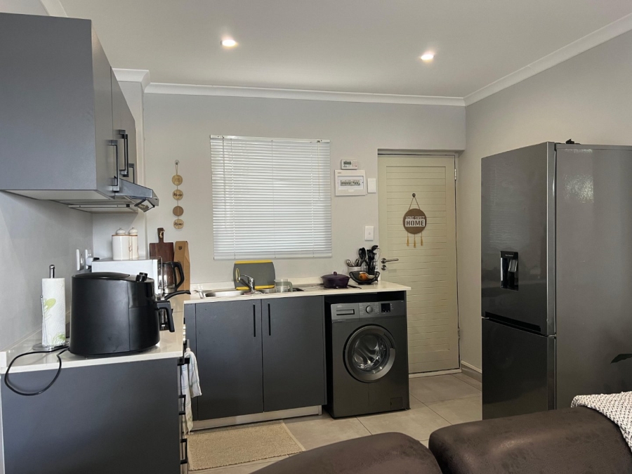 2 Bedroom Property for Sale in Parklands Western Cape